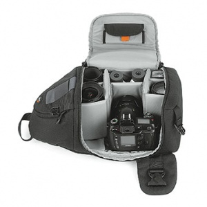 Lowepro Slingshot 200 All Weather Backpack Standard Access: Photo courtesy of and copyright by Lowepro USA