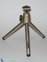 Canon Mini Tripod 7 min: Canon Mini Tripod 7 at lowest height.