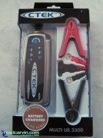 CTEK Multi US 3300 Package: The CTEK Multi US 3300 package includes the battery charger, connectors, case and manual.