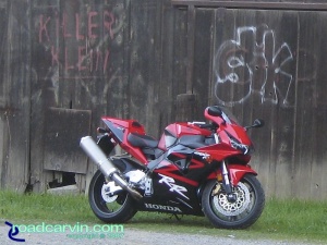 Friday Photo - Honda CBR954RR - Old Barn Friday Photo - Honda CBR954RR - Old Barn